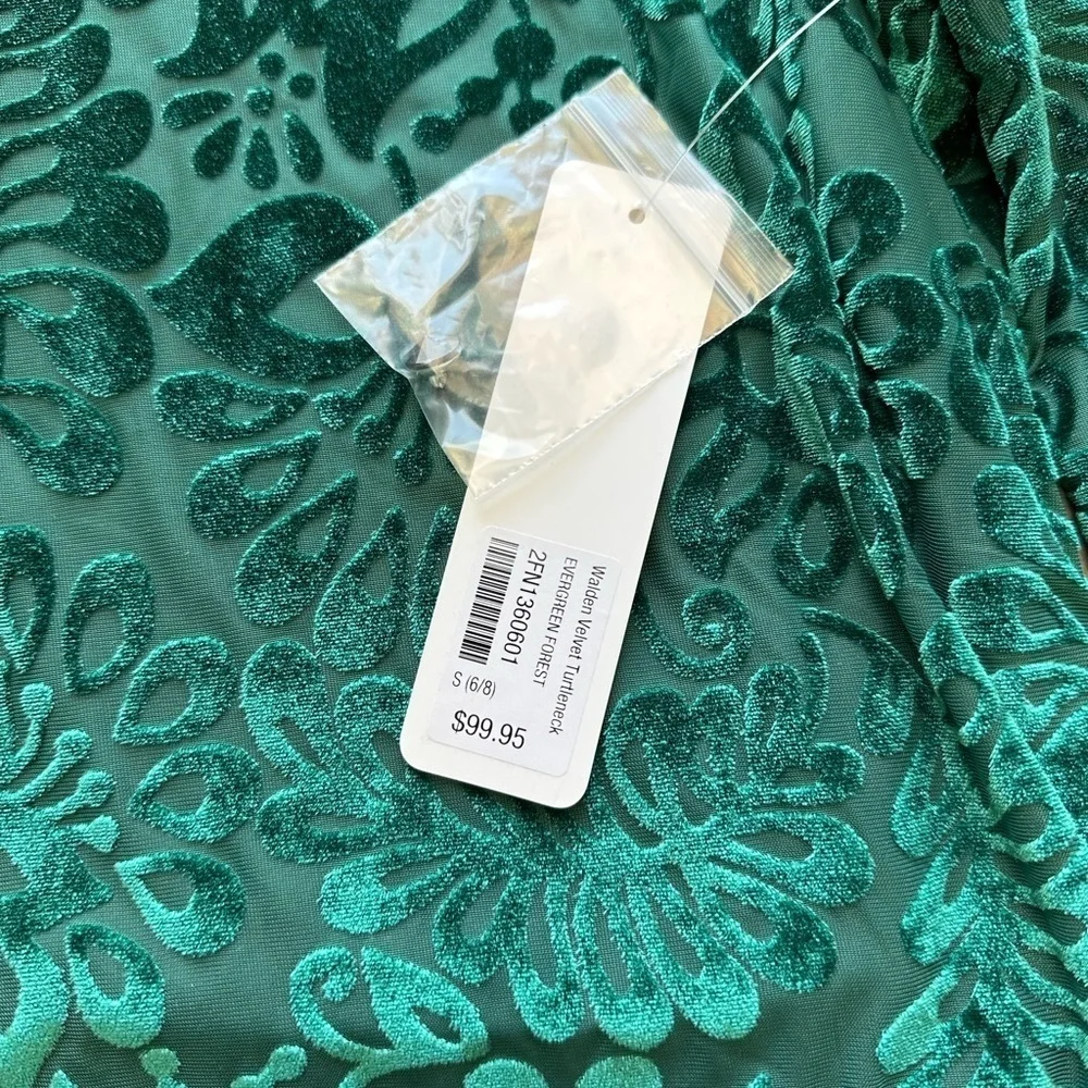 SOFT Surroundings Size Small Velvet Green Turtleneck Long sleeve Top NWT - Picture 5 of 11